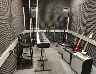 חדר מוזיקה - בנק הפועלים