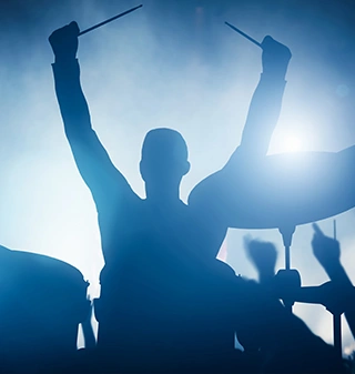 תופים וכלי הקשה