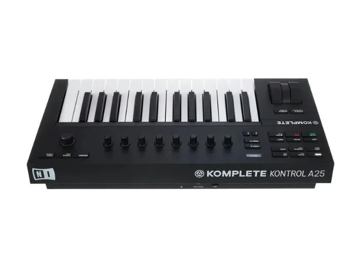 Native Instruments Komplete Kontrol A25